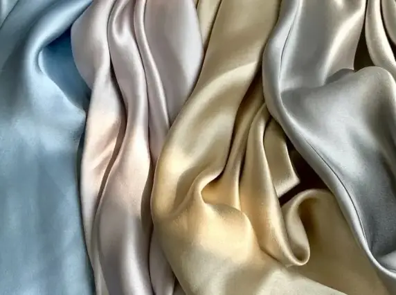 Zer da zehazki Internetek hartzen ari den azetato ehuna?