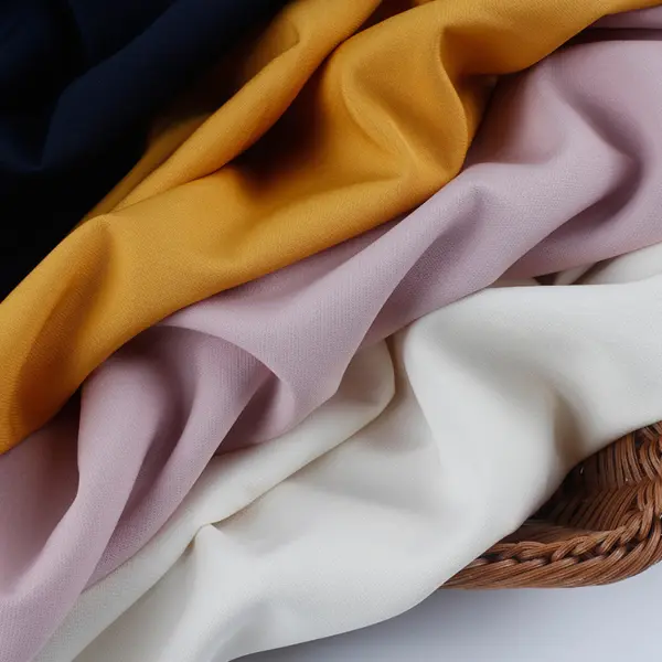 Geruza bikoitzeko 4 bideko ehun elastikoa berritze teknikoa lortzen du - Nashe Textileren bilduma berriak industriaren arreta erakartzen du